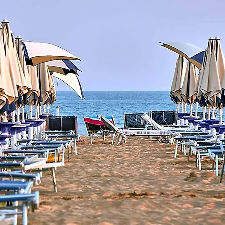 Spacious And Bright In 2* Μπιμπιόνε