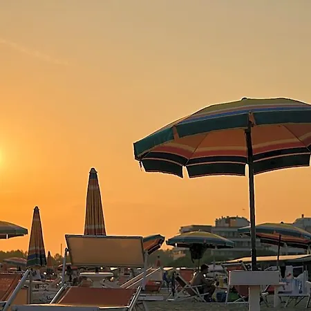 Spacious And Bright In Ξενοδοχείο Μπιμπιόνε