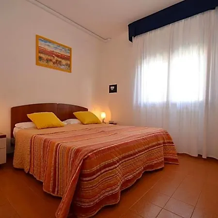 Spacious And Bright In Ξενοδοχείο