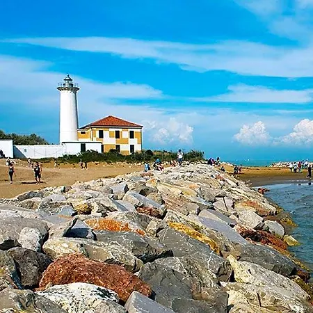 Spacious And Bright In Ξενοδοχείο Μπιμπιόνε