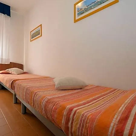 Spacious And Bright In 호텔